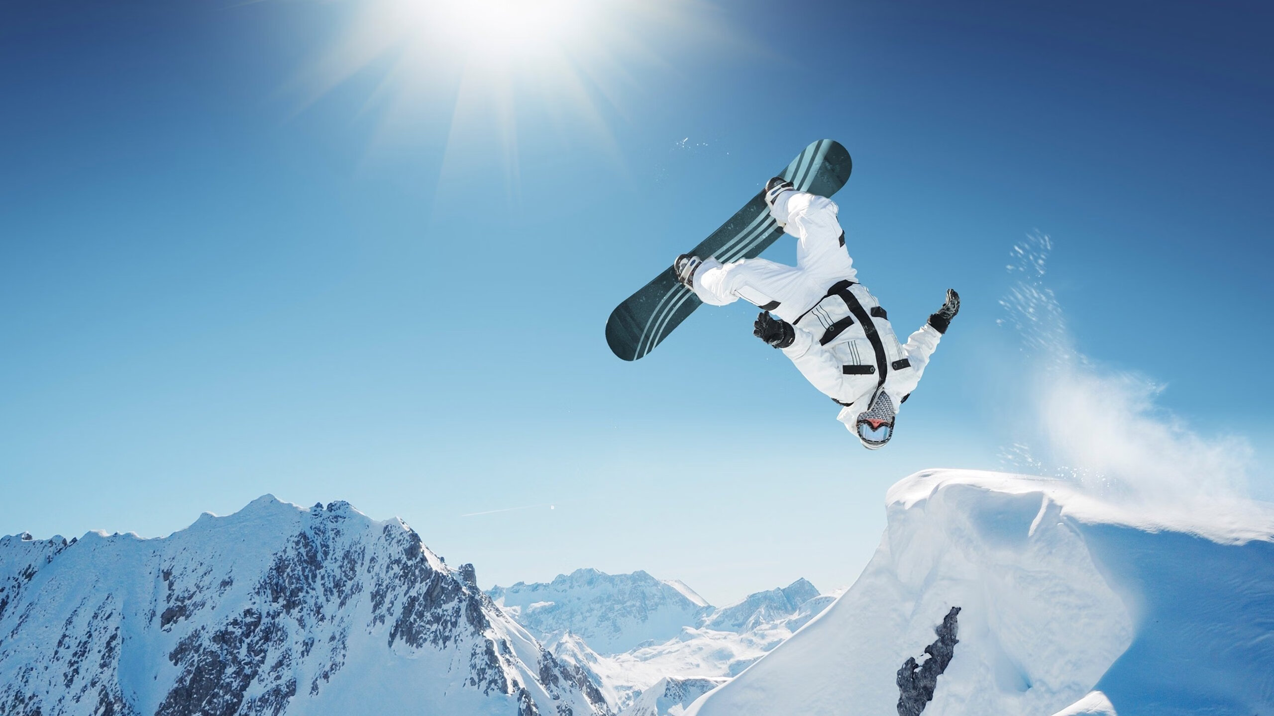 “德甲赛事持续升温，后劲十足的队伍备受关注”，德甲赛制介绍