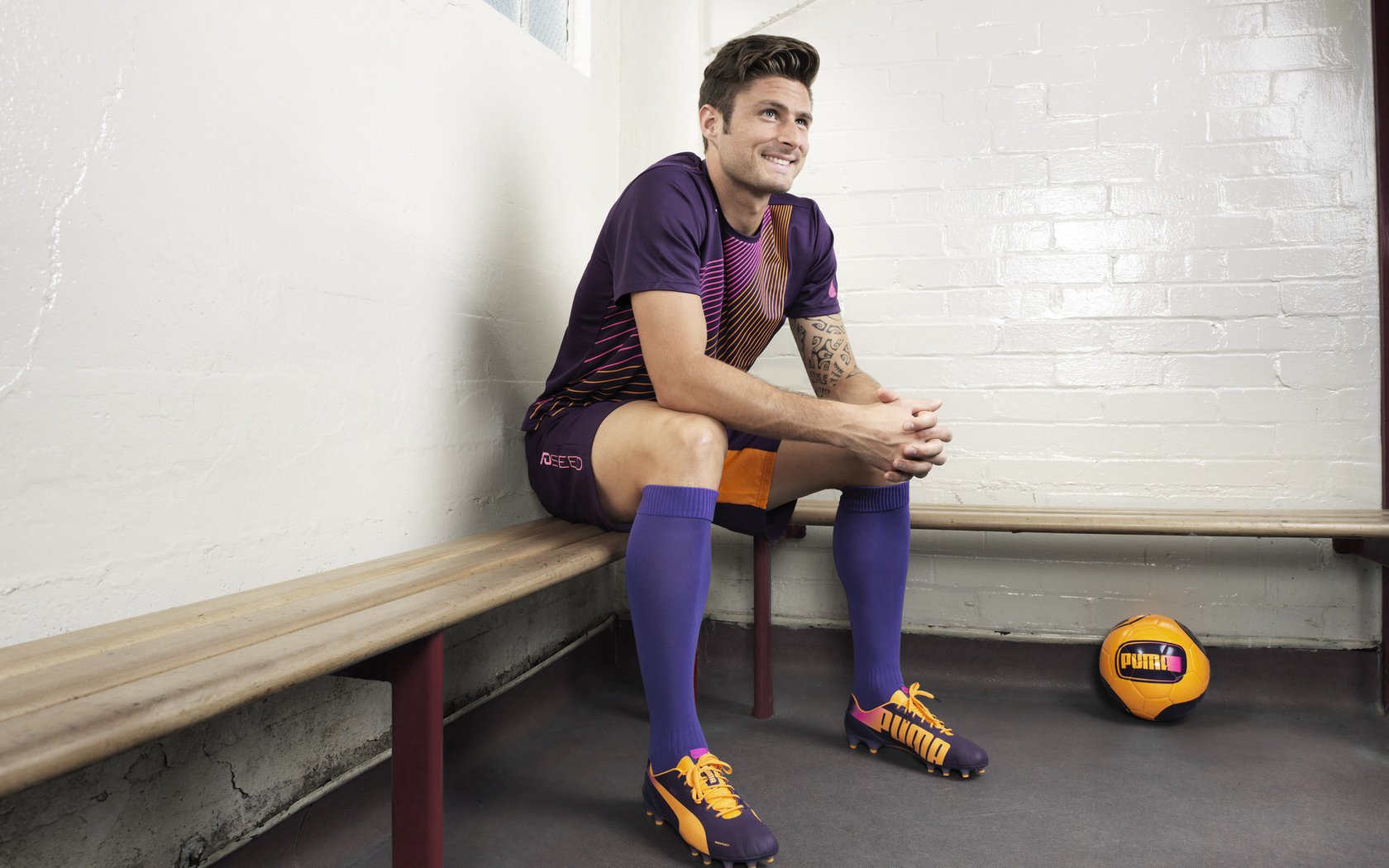 开云体育下载-决赛惜败不掩光芒，西班牙获赞赏，西班牙经典比赛